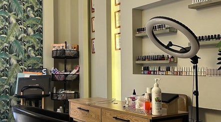 Charisma Salon зображення 2