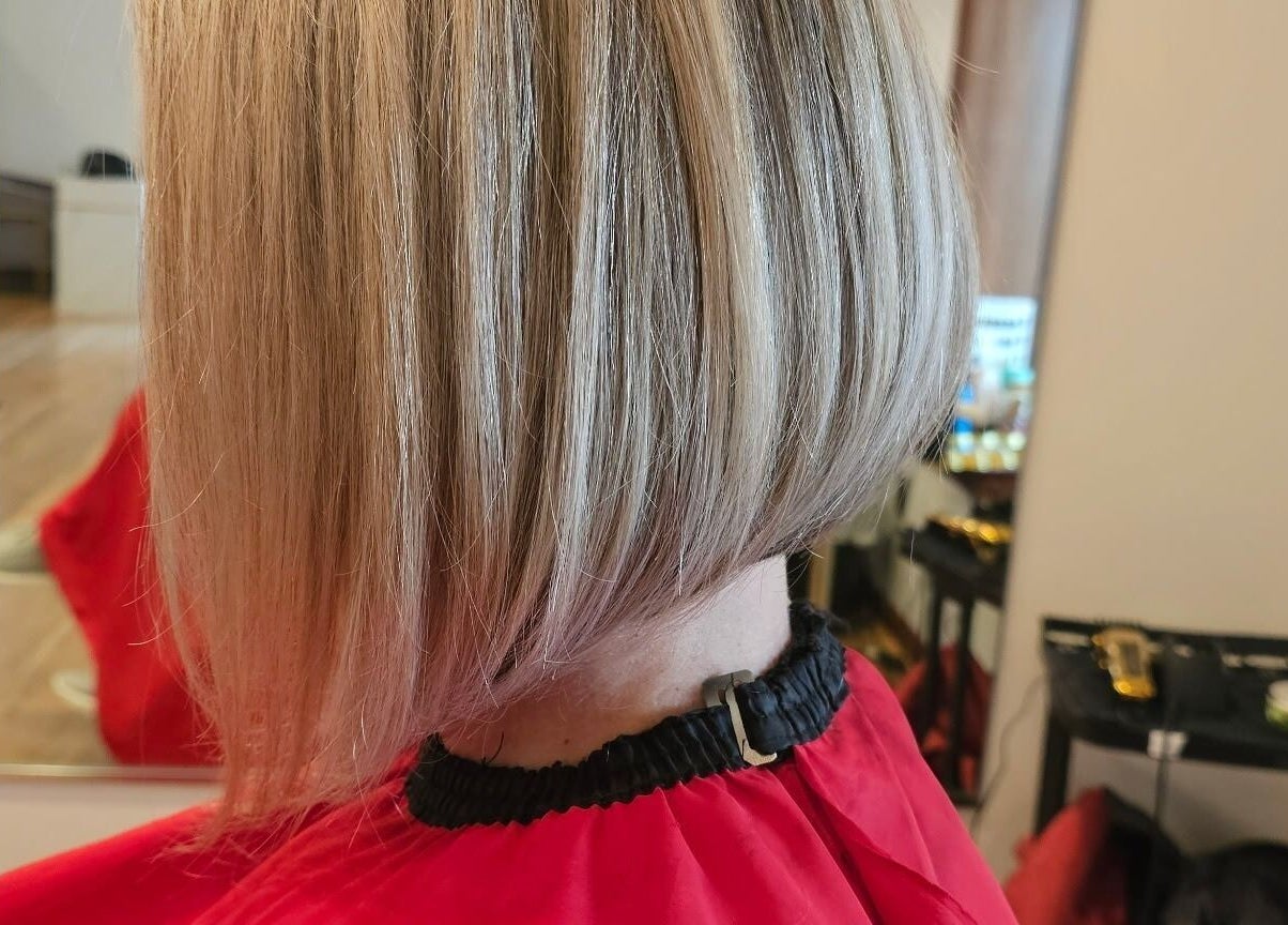 Stylish bob haircut at Zen Beauty Lounge, Stroudsburg, Pennsylvania, US.