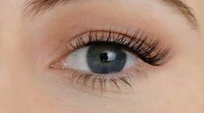 Lady Lashes image 2