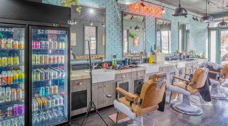 La Bodega Barbershop image 2