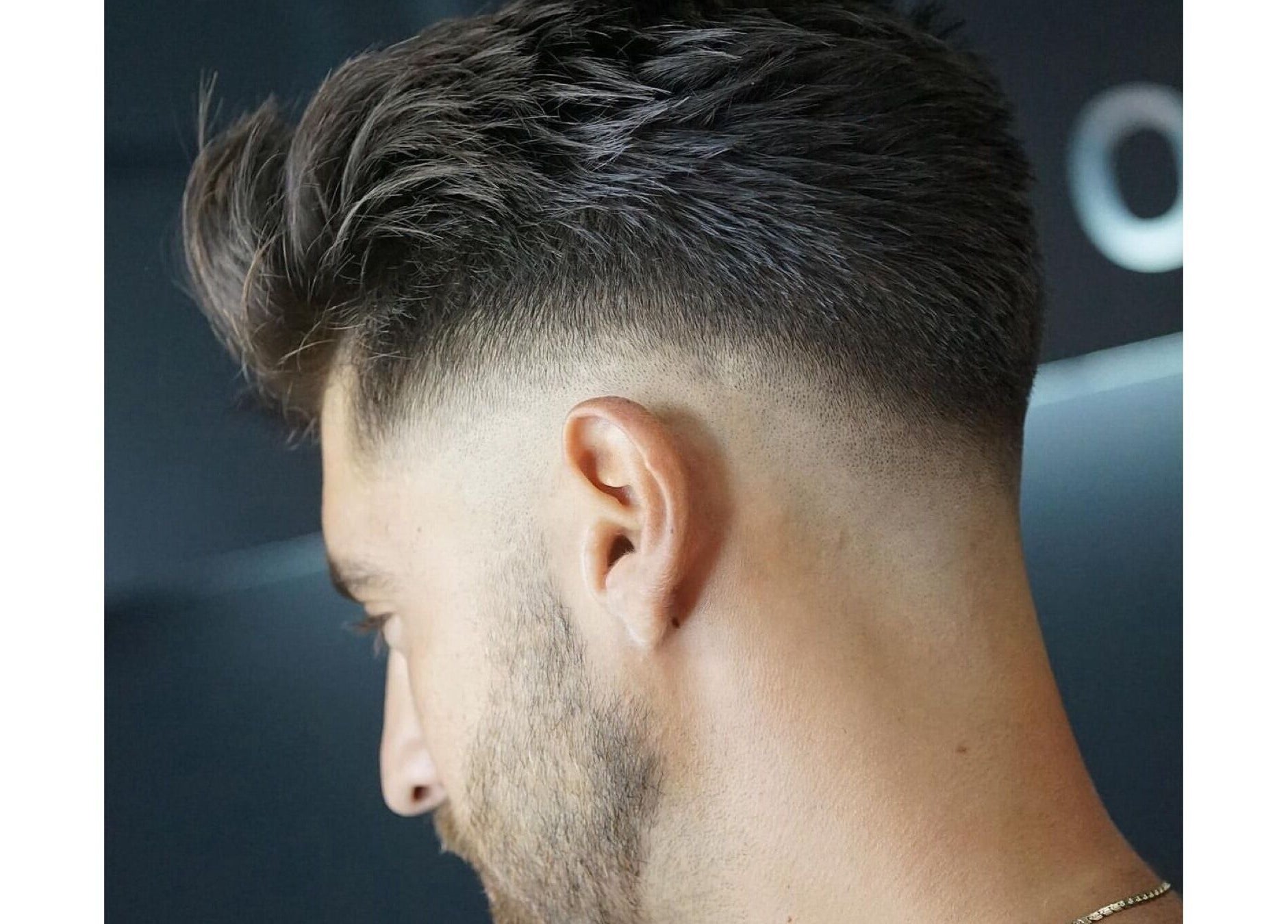 Ανδρικό κούρεμα με φιλάρισμα στο Just Men Coiffure, Βέροια, GR.