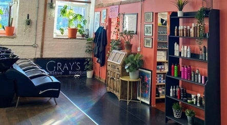 Grays Salon – kuva 2