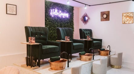 Luana Carvalho Beautician