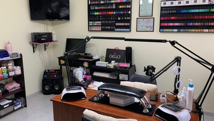 Imagen 1 de JanNailsmx Studio