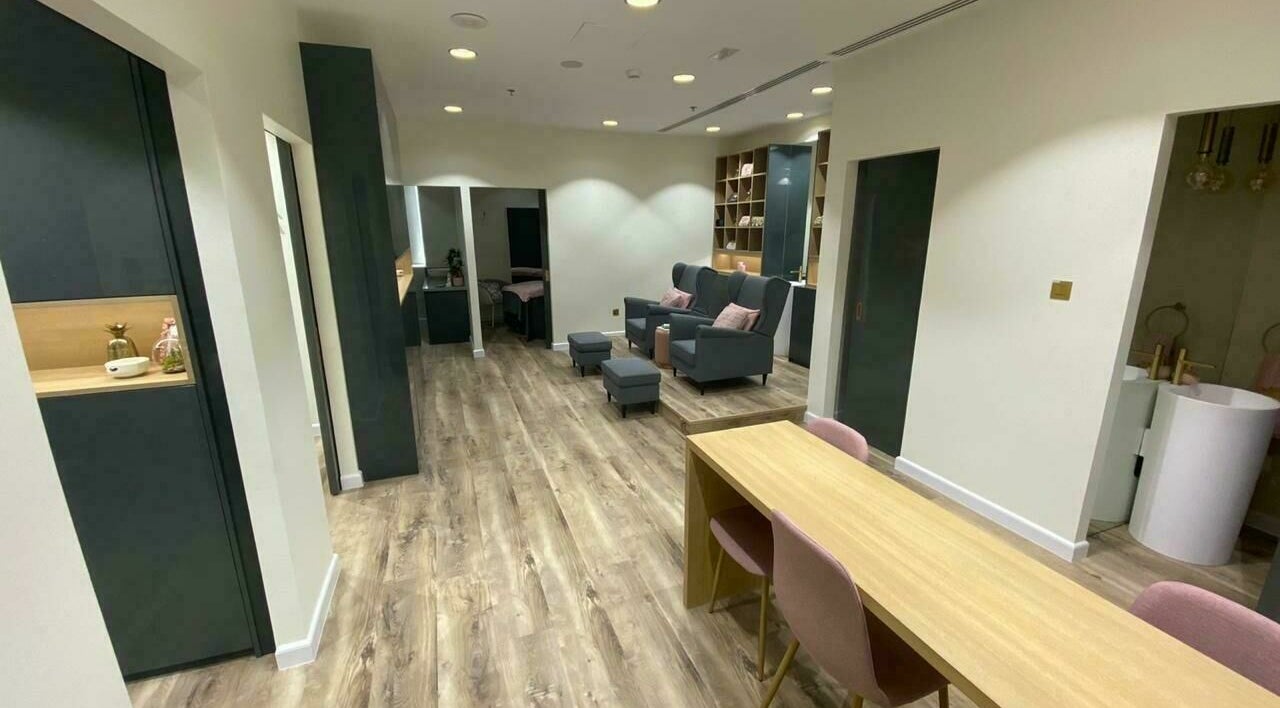 Interior of NRB Ladies Beauty Salon LLC, Dubai, Dubai, AE featuring chic seating and modern decor.