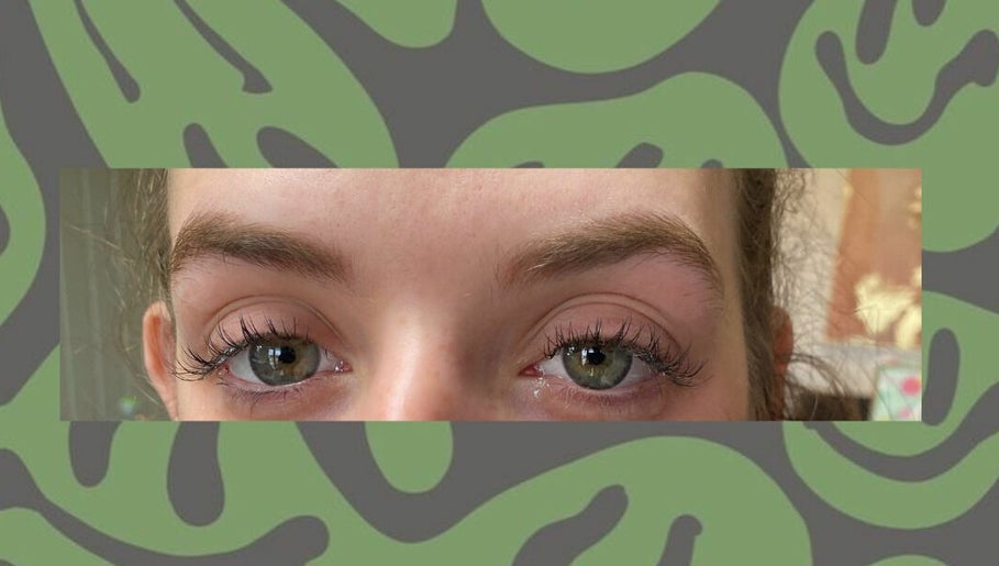 PrettyLittleLashes image 1