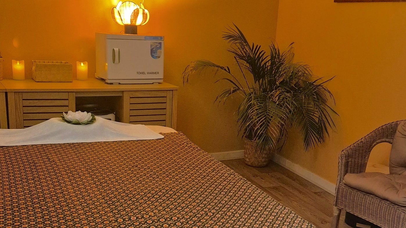 Siam Thai Massage - 12 Place des Halles - Chevreuse | Fresha