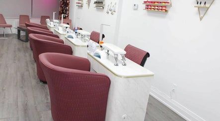 Supreme Nail Spa, bild 2