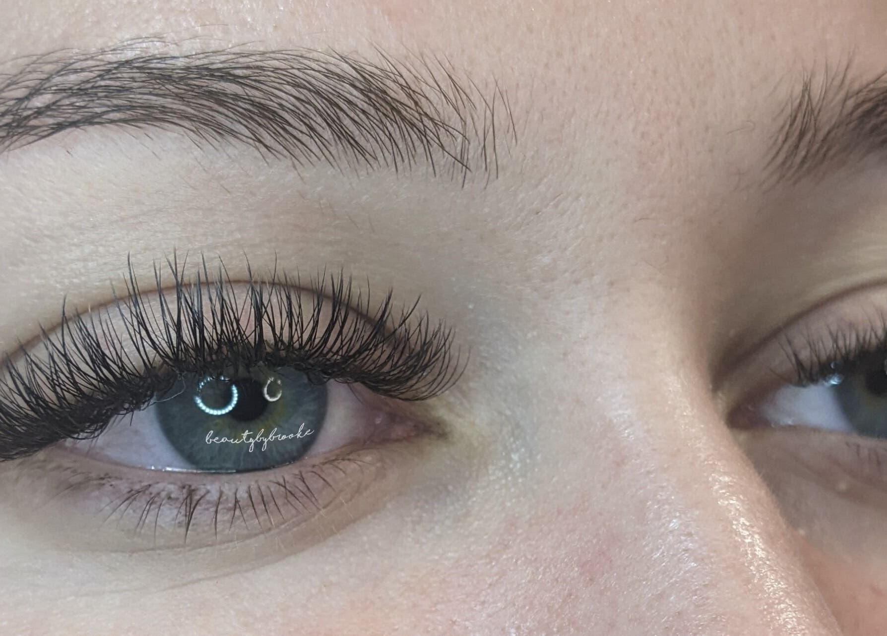 Close-up of expertly applied lashes at Sage Rose Lash Studio in Budgewoi, New South Wales, AU.