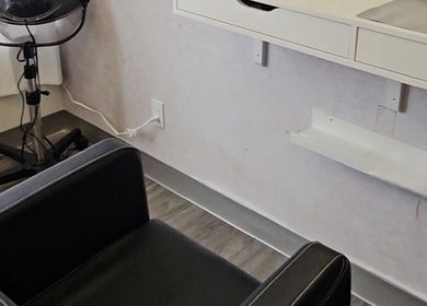 Modern salon chair and dryer at Vanessa - Beauty nthe Braids, Mississauga, Ontario, CA.