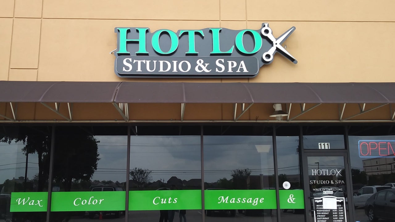 Hot Lox Studio and Spa