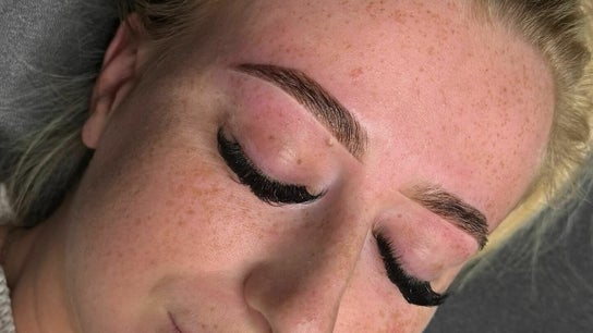 Leah - Lash & Brow Artist