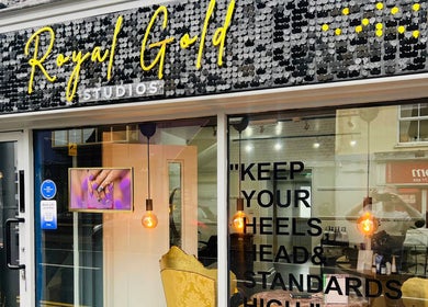 Exterior of Royal Gold Studios, Mullingar, County Westmeath, IE, showcasing a chic beauty venue.