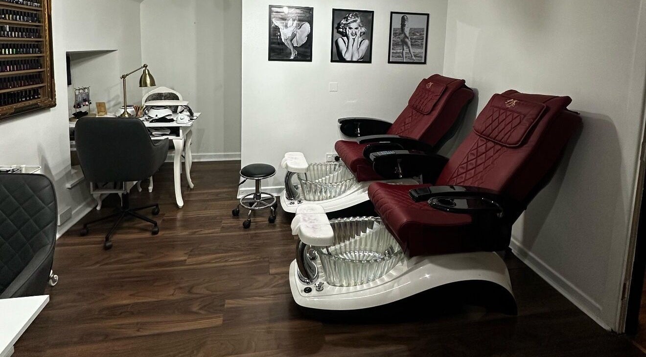 Pedicure chairs at Royal Gold Studios in Mullingar, County Westmeath, IE, creating a luxurious spa ambiance.