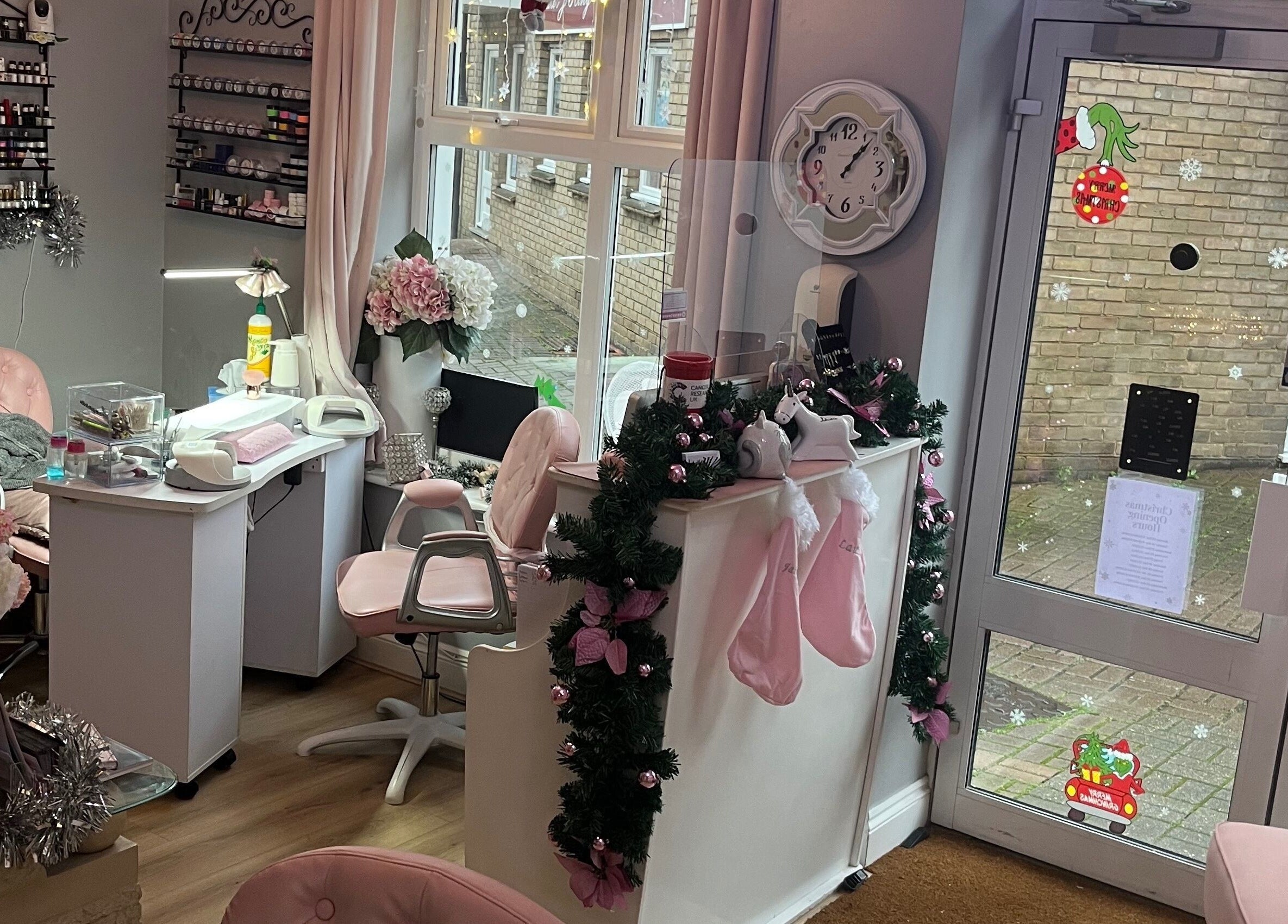 Glam N Glossy beauty station adorned with holiday decor in South Woodham Ferrers, England, GB.