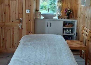 The Garden Room: Reflexology, Facials and Indian Head Massage