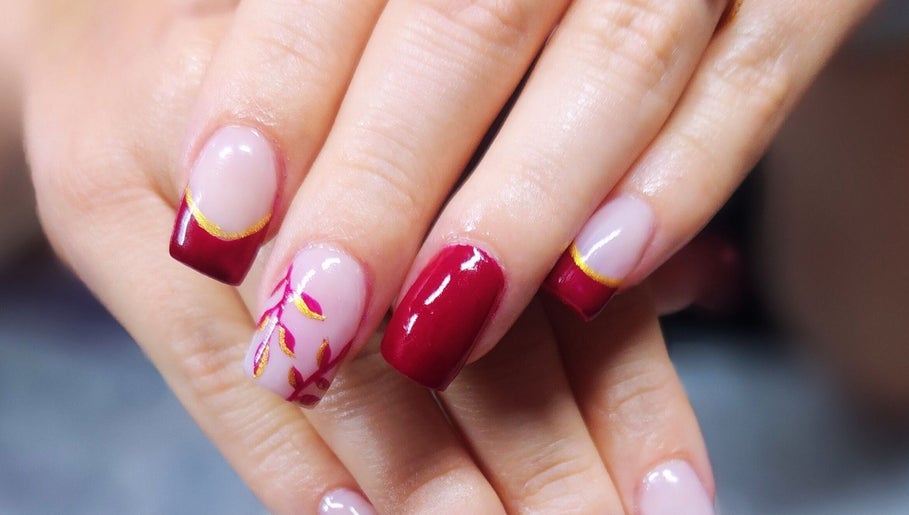 Jazzii and Classii Beauty Nails صورة 1