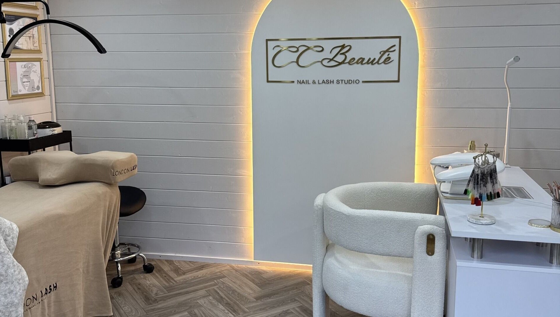 Cc Beautè interior showing a stylish lash and nail studio in Cardiff, Wales, GB.