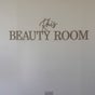Rhis Beauty Room
