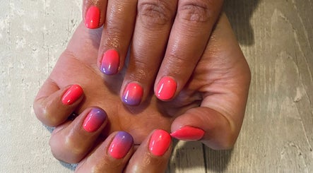 Nails by Bee at Dyson afbeelding 2