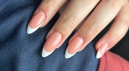 Nails Studio by Alkmini 2paveikslėlis