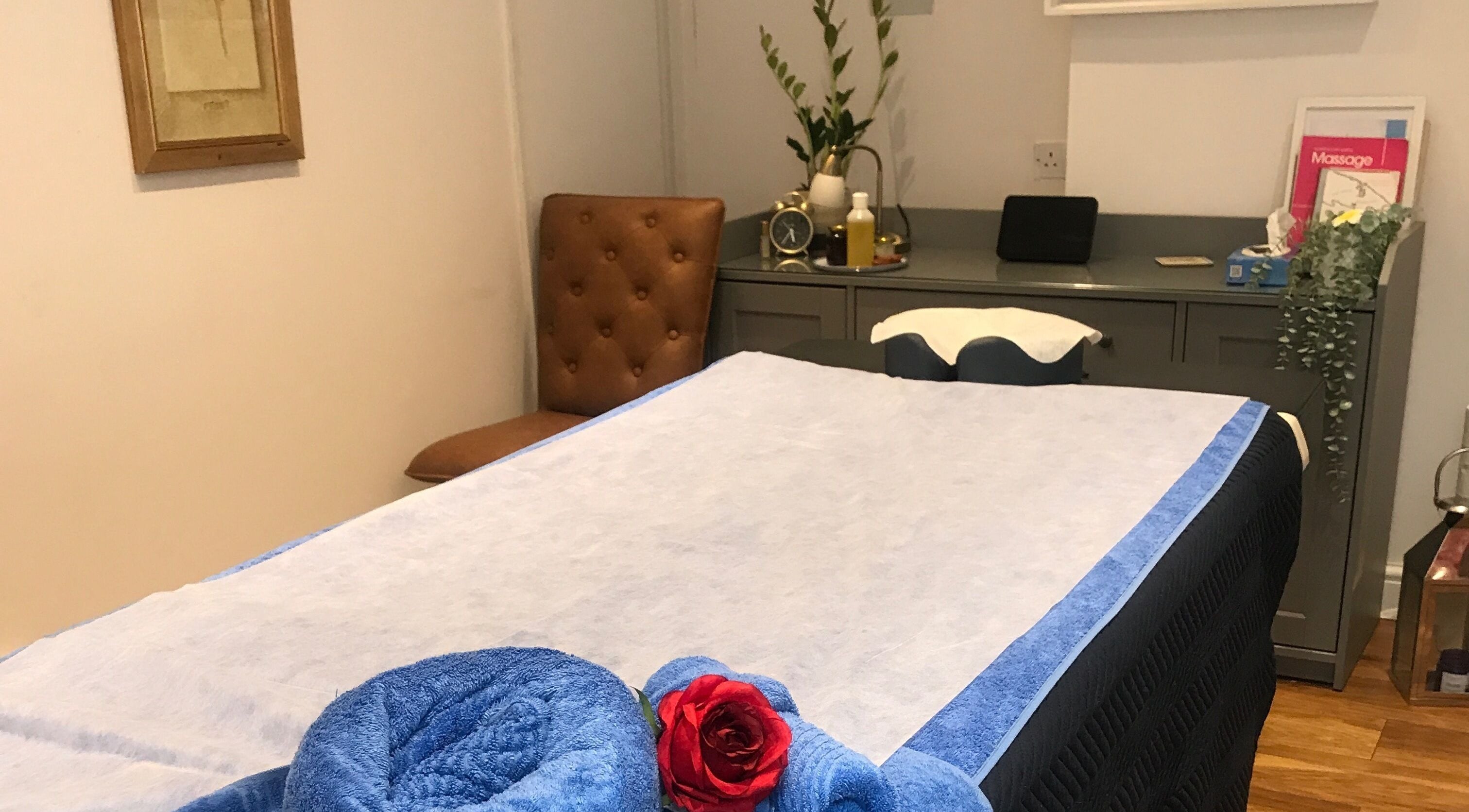 Relaxing massage table at Thawee Thai Therapy, Shirley, England, GB, with soft towels and calming decor.