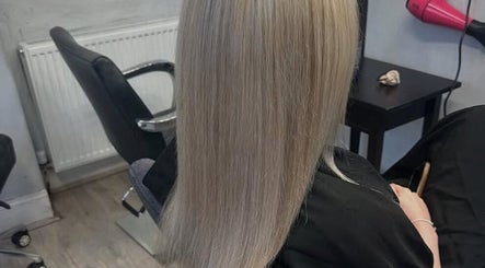 Immagine 2, Adeva Hair and Beauty