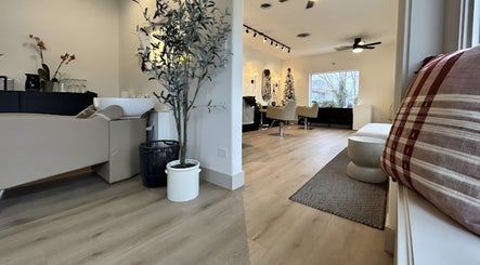 RèFINE Boutique Salon, bilde 3