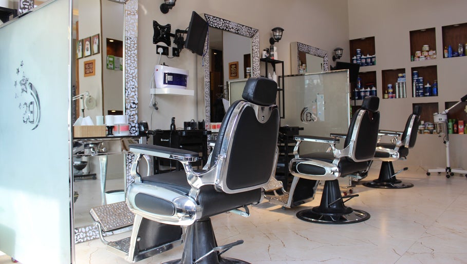 The Barber Corner Gents Salon - Al Nasr изображение 1