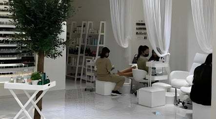 Paint Beauty Lounge