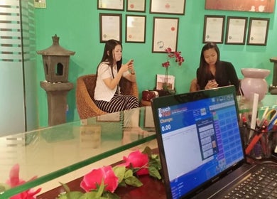 Cozy waiting area at Anjung Meranti Beauty Spa, Seremban, Negeri Sembilan, MY with tranquil decor.