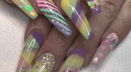 Creative Touch Nails & Beauty image 2