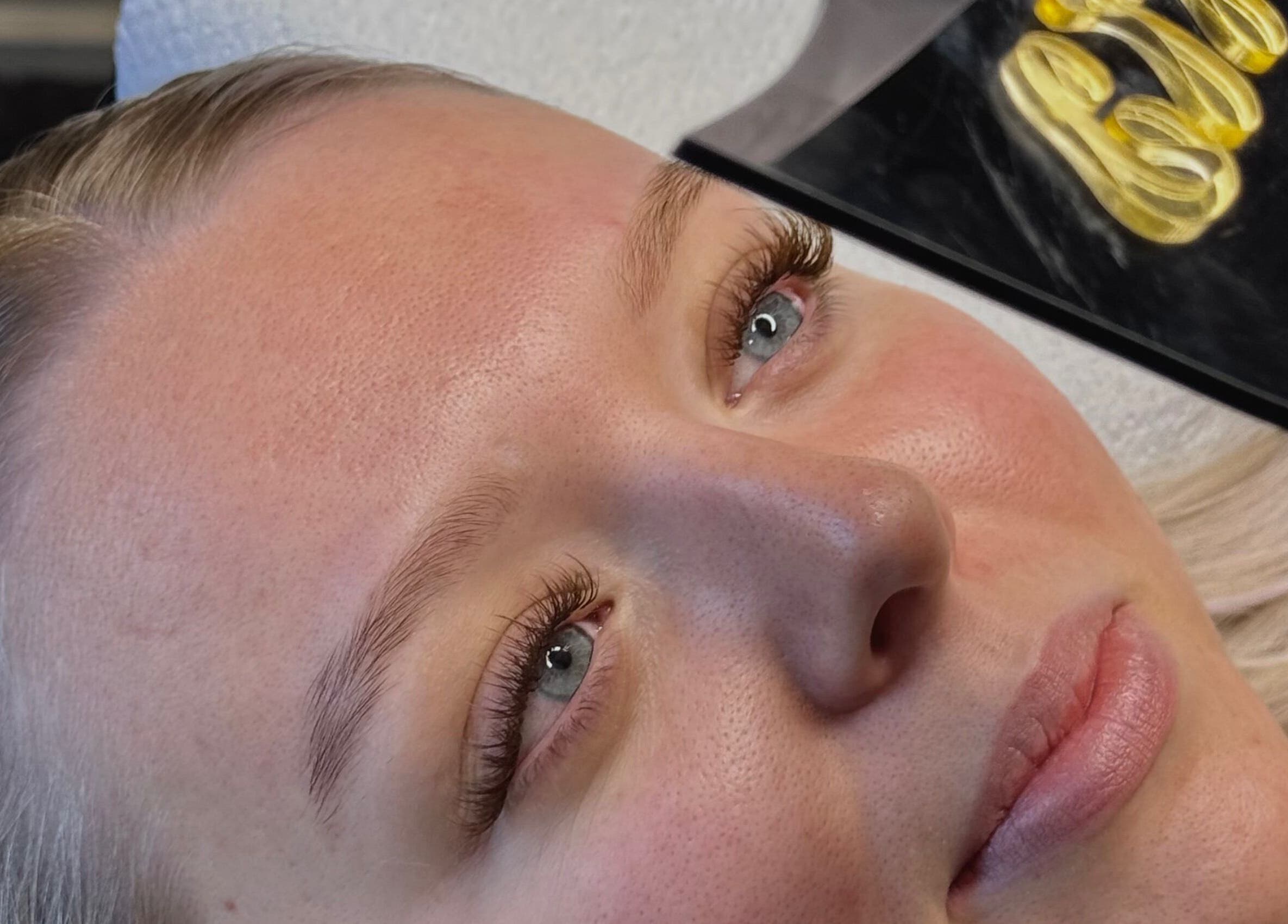 Lash extensions at CM Lash, Christchurch, Canterbury, NZ. Close-up of eyelash transformation.