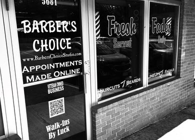 Exterior of Barber’s Choice Studio in Oakdale, Minnesota, showcasing services and contact info.