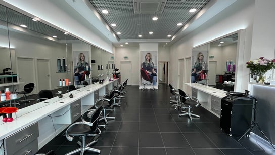 Vida hair & beauty Ilford