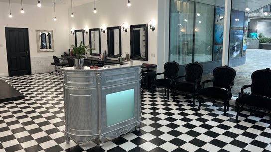 Vida hair & beauty Aldgate 2
