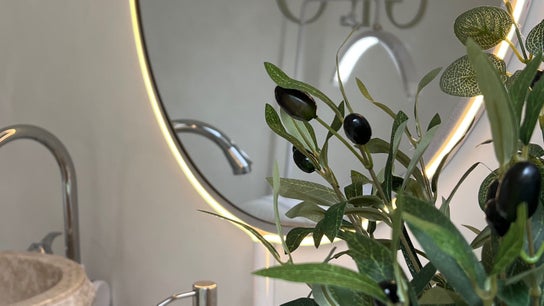 The GLÓ Studio