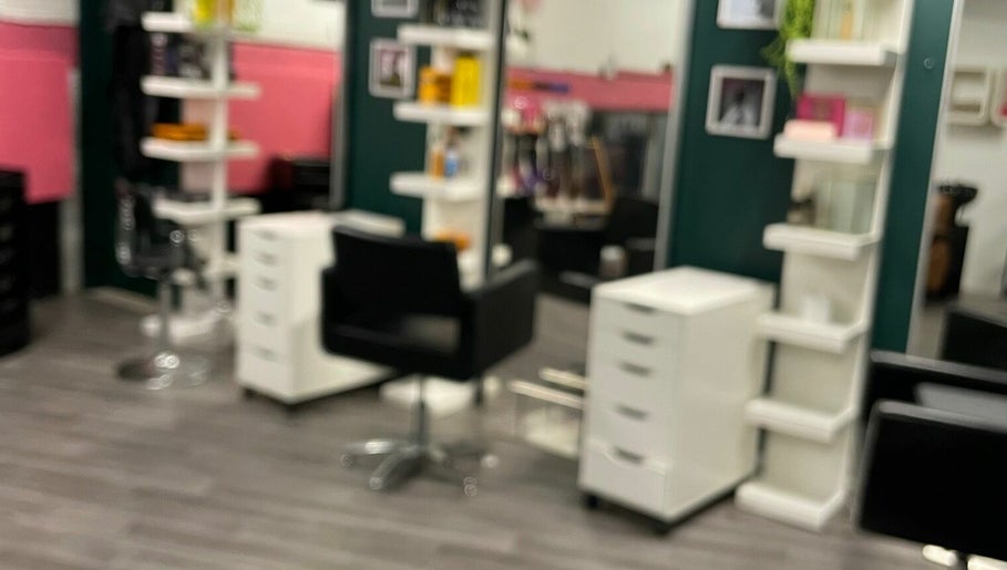 Virtious Hairstudio, bild 1