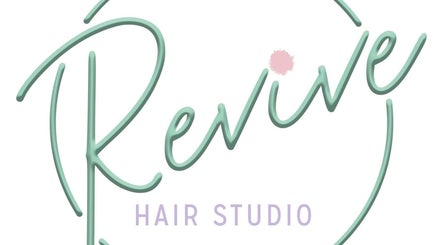 Εικόνα Revive Hair Studio 3