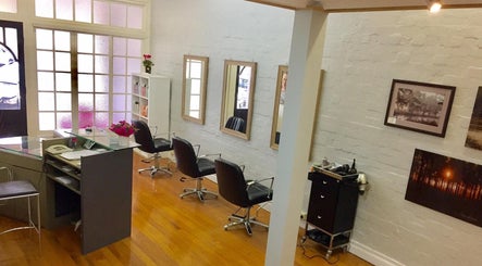 Image de Salon at 72 2