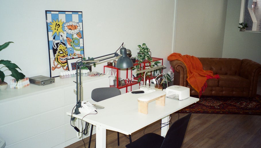 Cozy seating and nail station at Studio412, Kingston, Australian Capital Territory, AU.