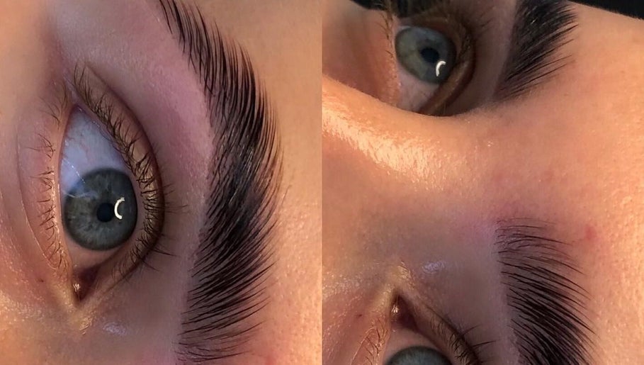 Beat & Brows by Rosie Mudie – obraz 1