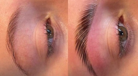 Beat & Brows by Rosie Mudie – obraz 3