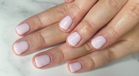 Imagen 3 de Nade's Nails and Beauty