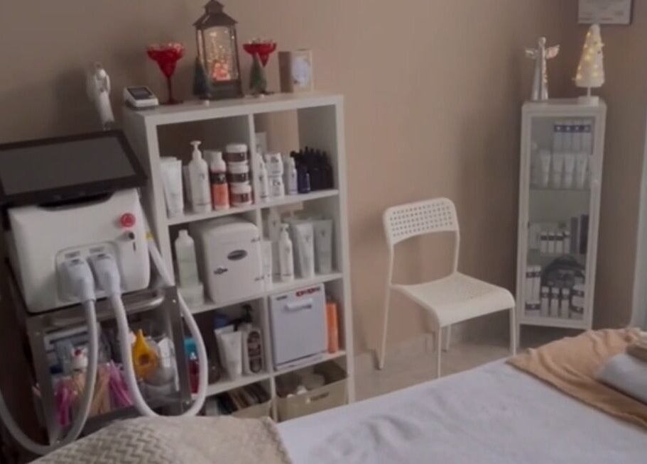 Equipo estético moderno en Glow Esthetic By Paola, Canovanas, Puerto Rico, US.