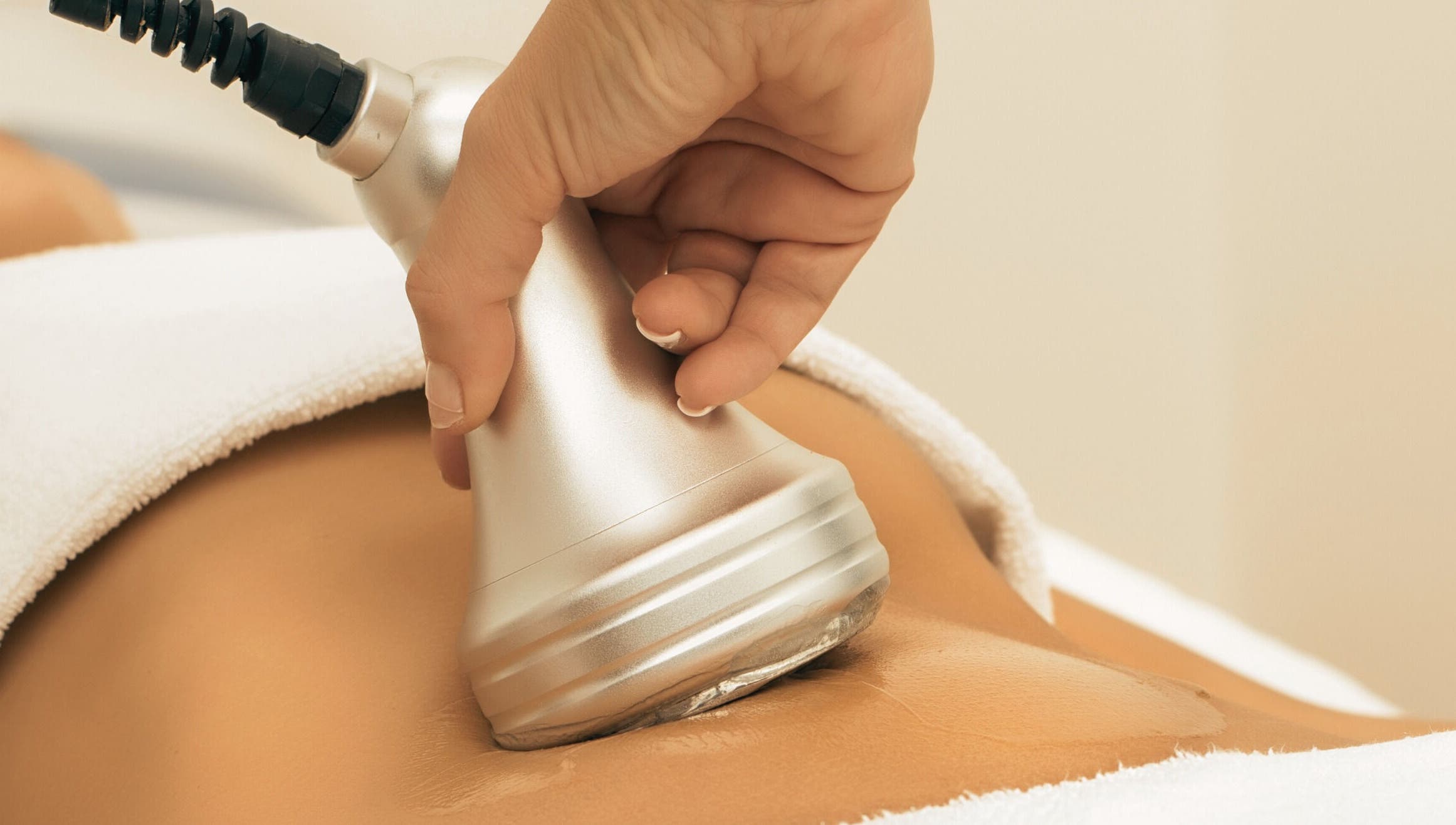 Non-invasive body contouring at Full Circle Aesthetics, Spokane Valley, Washington, US for radiant skin.