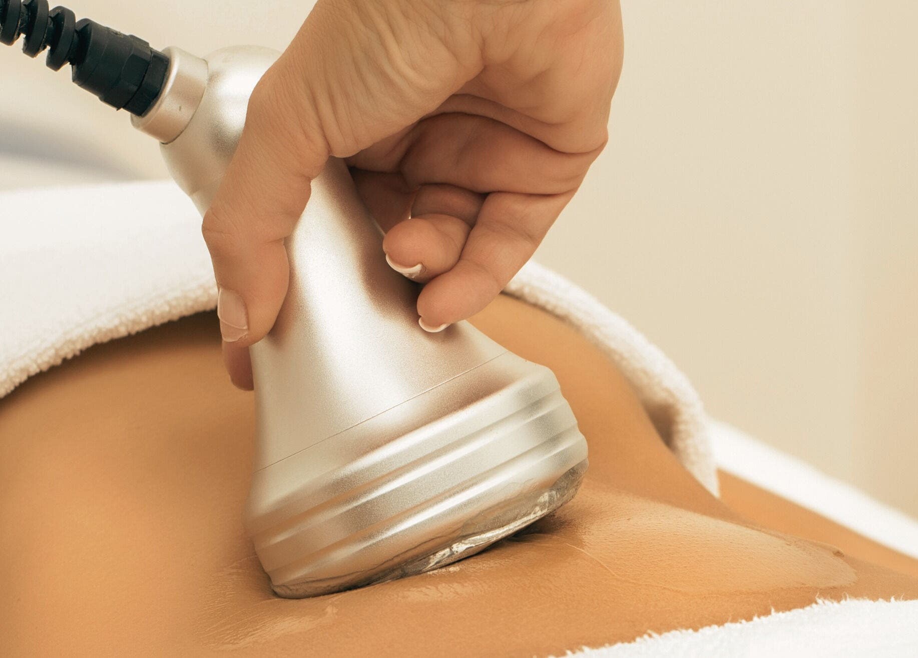 Non-invasive body contouring at Full Circle Aesthetics, Spokane Valley, Washington, US for radiant skin.