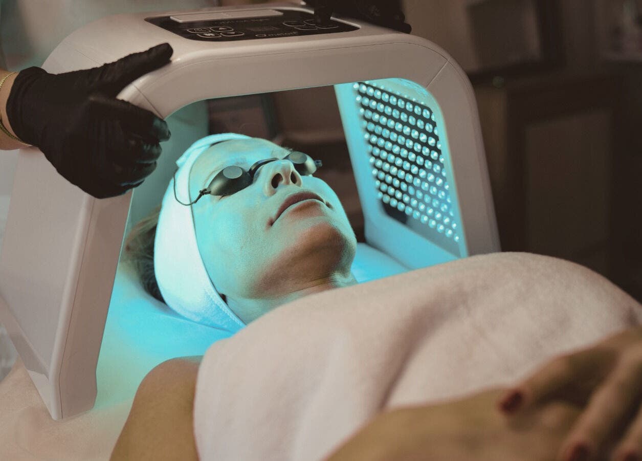 LED light therapy at Full Circle Aesthetics in Spokane Valley, Washington, US.