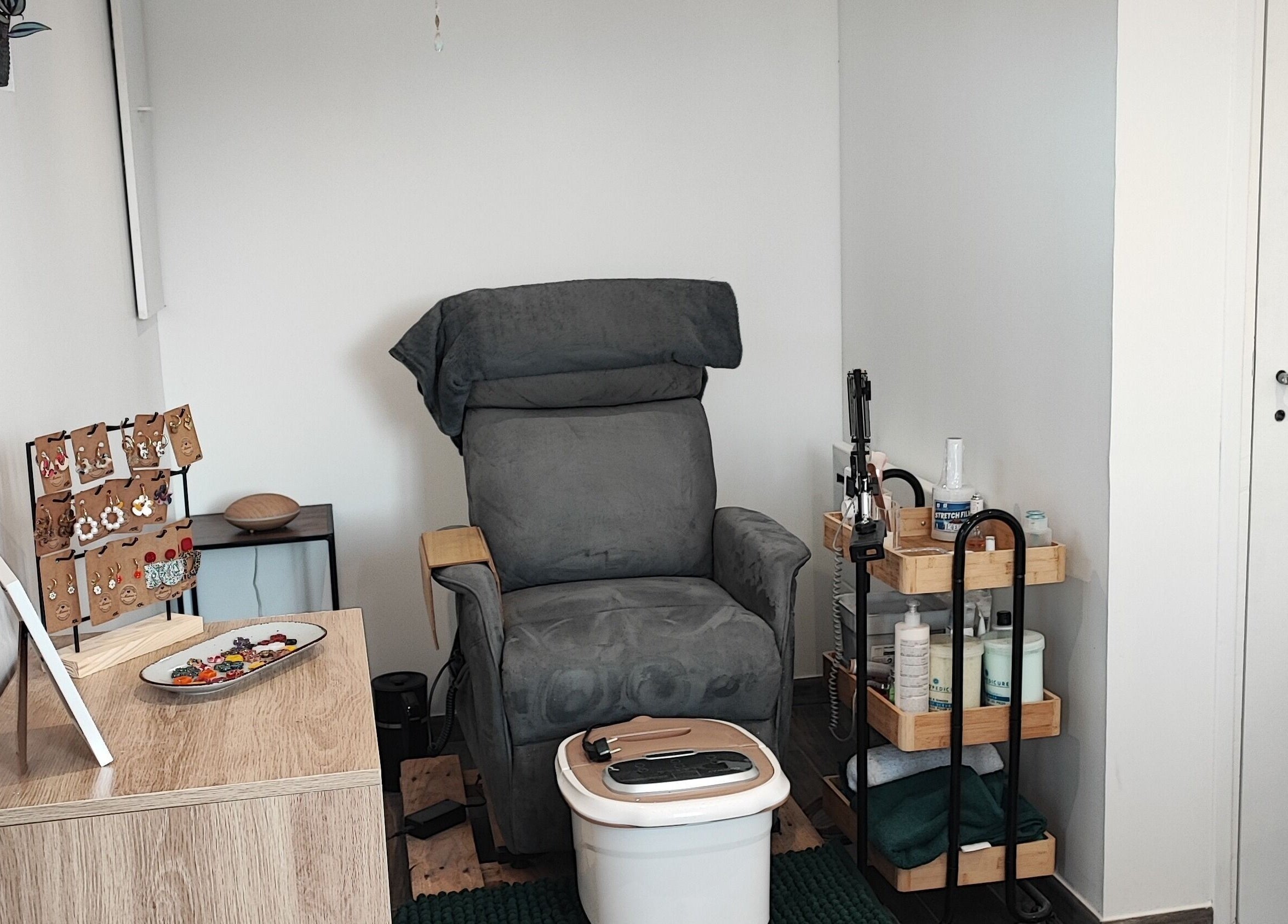 Fauteuil de soin confortable chez Passionails60 à Tracy-le-Mont, Hauts-de-France, FR.