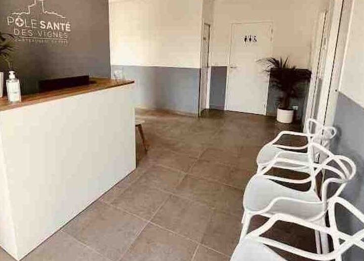 Accueil moderne à Au Sens De Soi, Châteauneuf-du-pape, Provence-alpes-côte D'azur, FR.